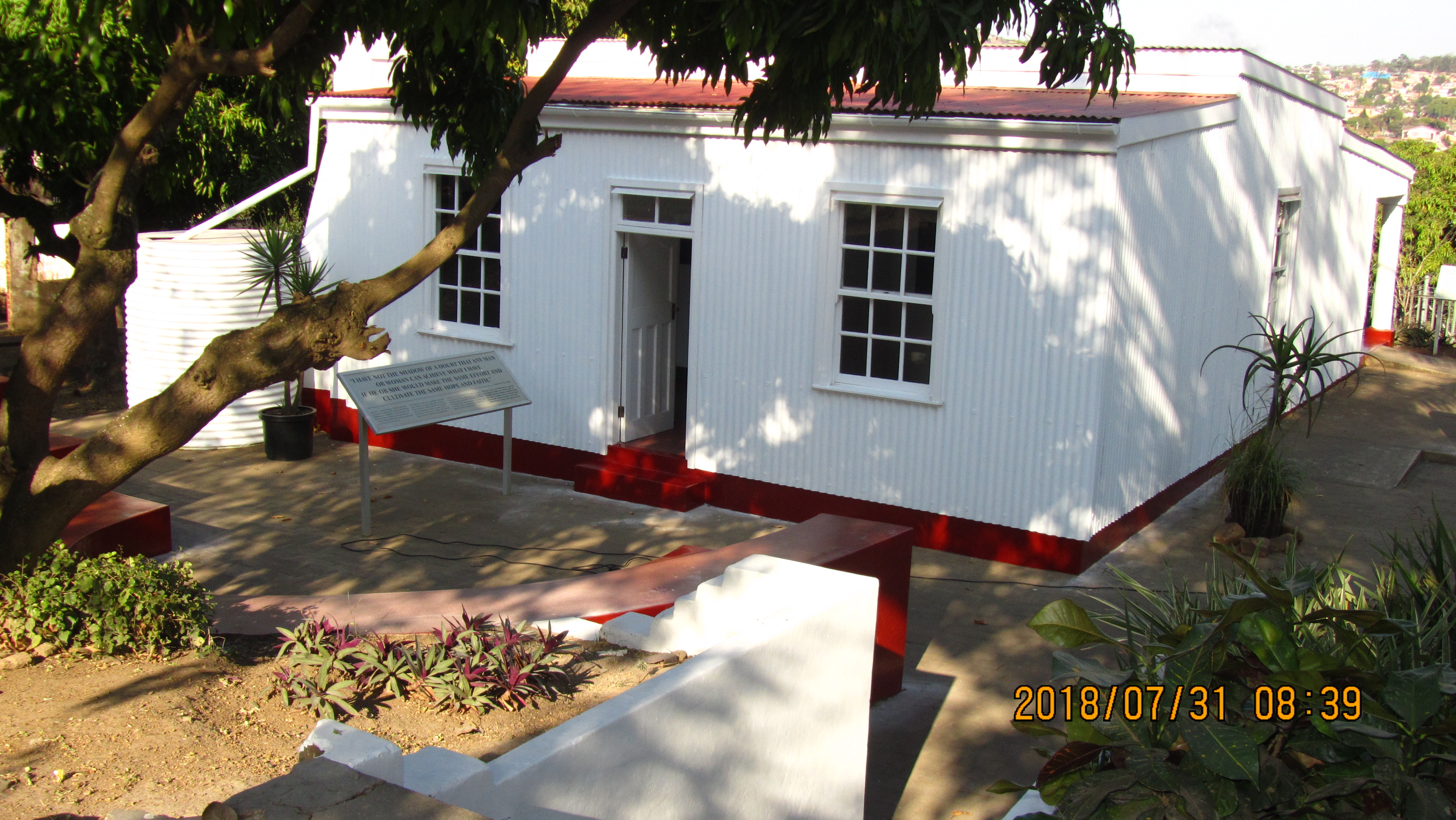 Isibaya project After - White and red